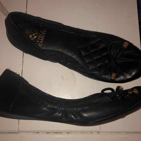 Vince Camuto Ballet Flats - Picture 3 of 4